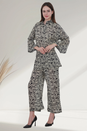 Classic Black & Beige Leaf-digital Print Suit for Women - Image 4