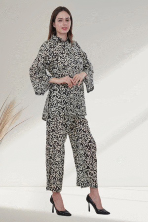 Classic Black & Beige Leaf-digital Print Suit for Women - Image 7